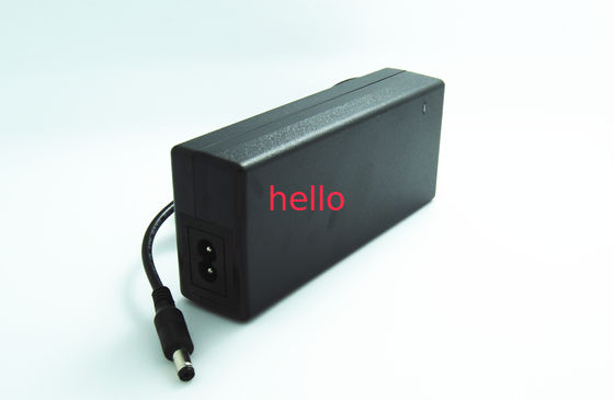 سوئیچینگ منبع تغذیه DC، C8 2 پین / C6 / C14 3 پن بین المللی سفر آداپتور برق