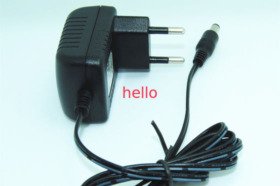 La UE tapa el adaptador horizontal de la fuente de alimentación de la transferencia MP3, salida de 5V 1A 5W