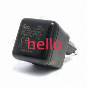 11W 5V 1A-2.1A USB แบบพกพายูนิเวอร์แซ AC DC Power Adapter เสียบสหภาพยุโรปมาตรฐาน EN 60950-1