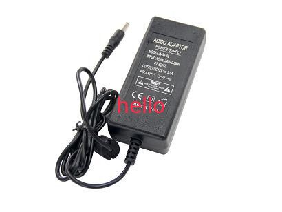 EN55022 หลอดไฟ LED AC ไป 12V DC Power Adapter 36W การกู้คืนอัตโนมัติ CE / ROSH