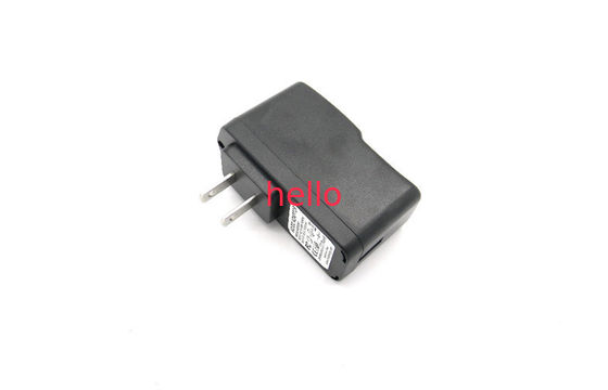 il caricatore universale di viaggio di 5V 2.0A 10W USB ha regolato la spina degli Stati Uniti, cortocircuito