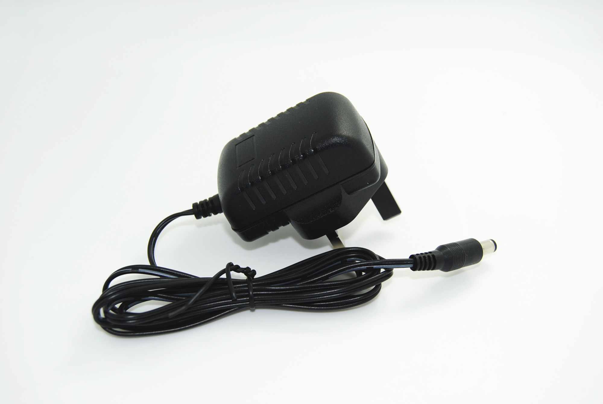 Adaptateurs BRITANNIQUES de courant alternatif de cv de moniteur d'affichage à cristaux liquides de l'anglais, production de 6W 12V 500mA