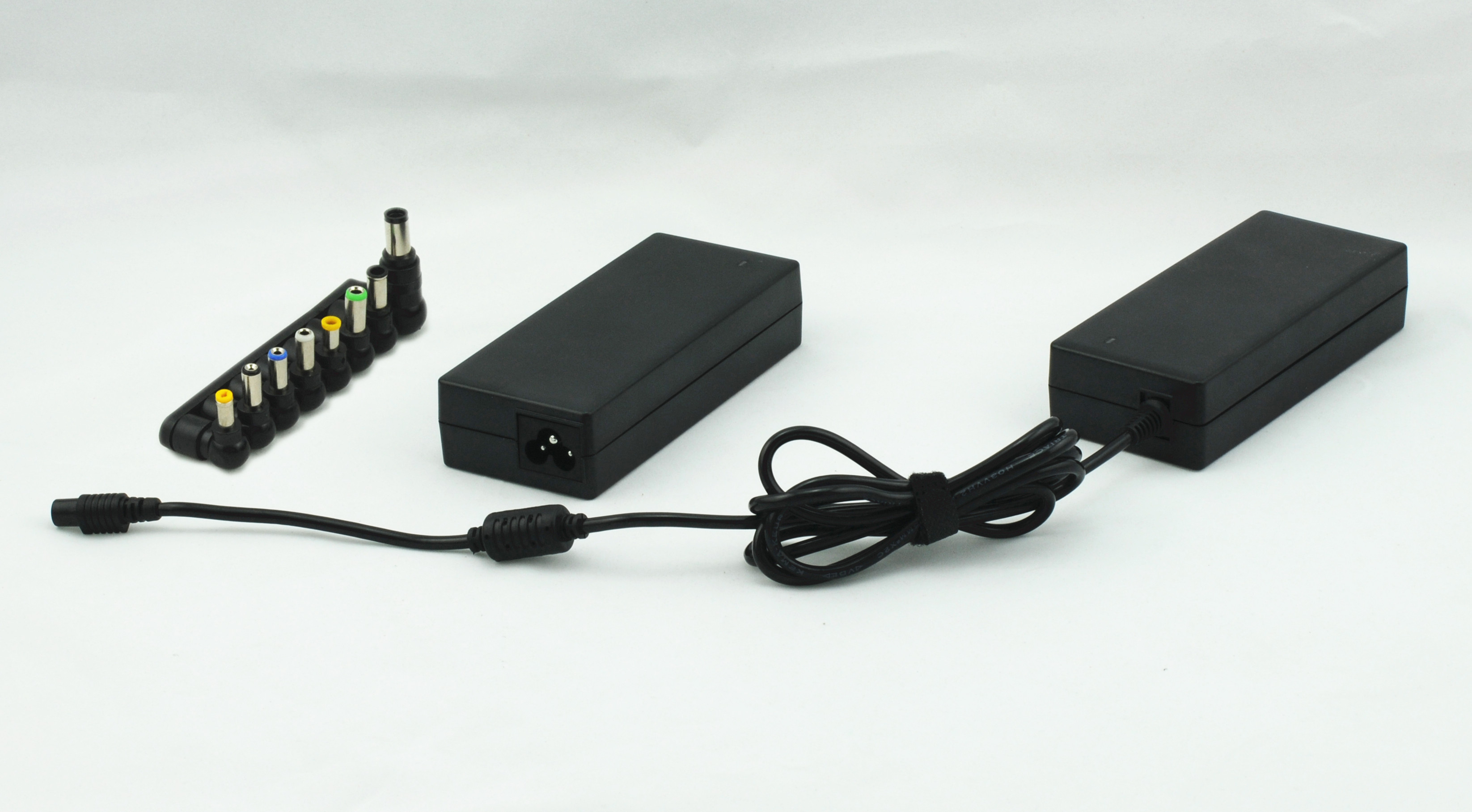 C6/C8 2pins/3 fixam o adaptador universal da alimentação de DC Para a luz do PC da tabuleta/diodo emissor de luz