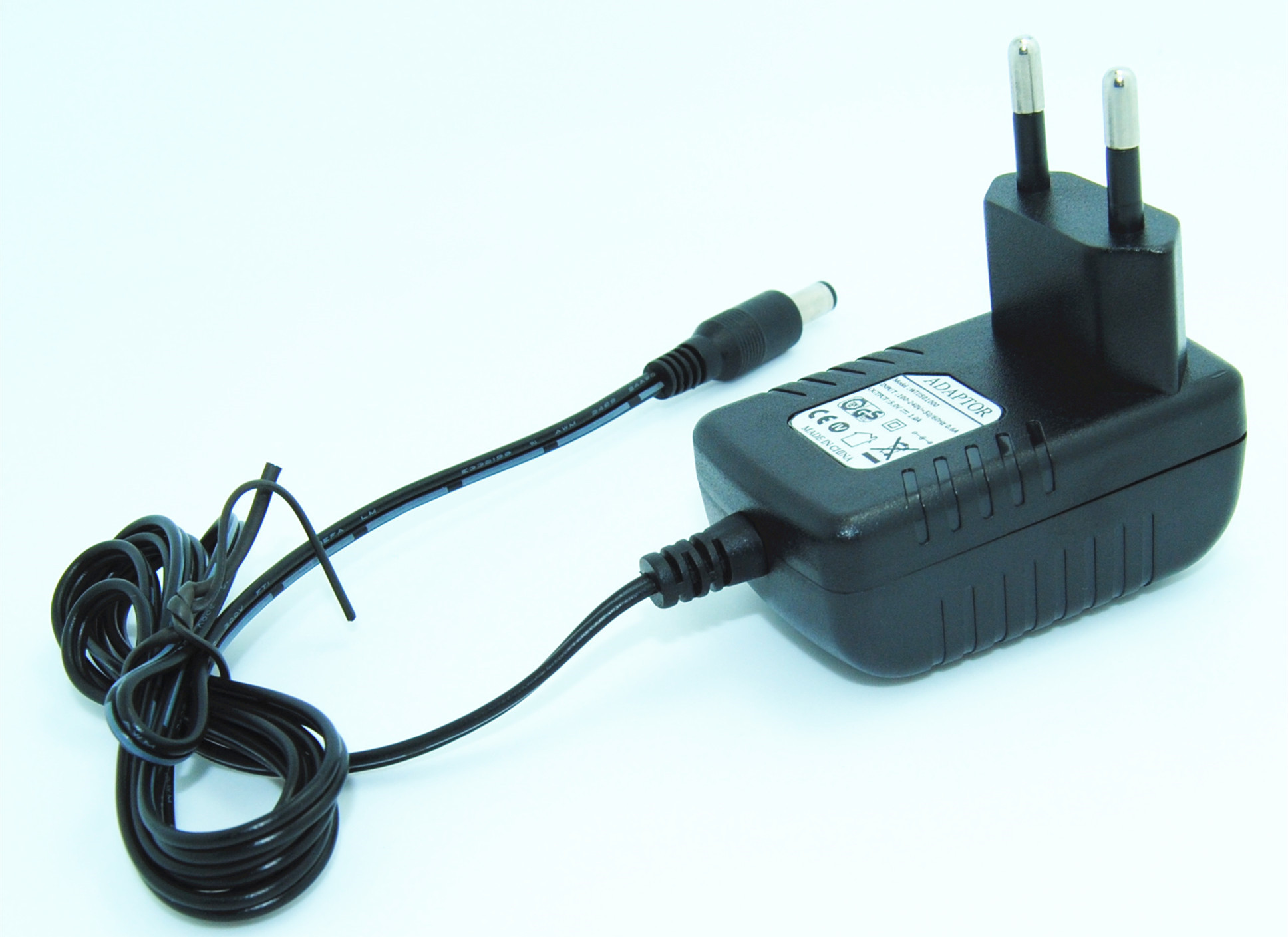 La UE tapa el adaptador horizontal de la fuente de alimentación de la transferencia MP3, salida de 5V 1A 5W
