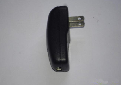 100V - 240V AC 50Hz/60Hz universale USB Power Adapter (specifiche militari)