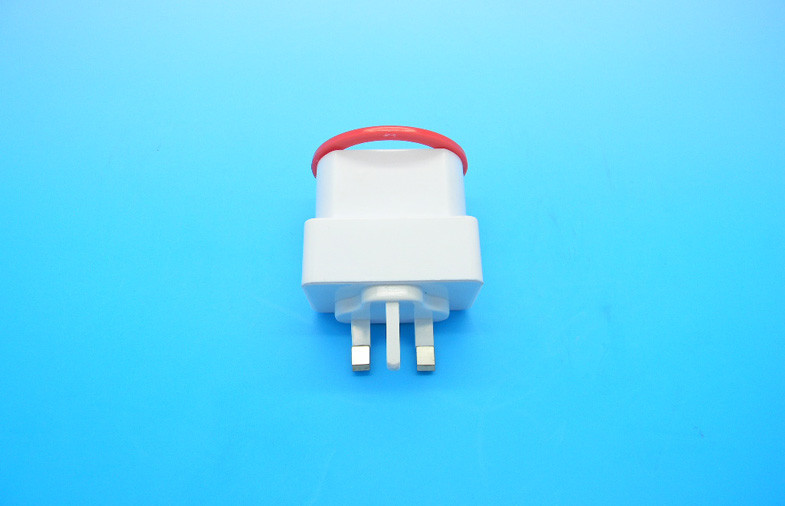 สหราชอาณาจักรเสียบยูนิเวอร์แซชาร์จ USB ท่องเที่ยว