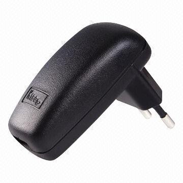 o adaptador universal do poder de 5W USB com soquete EN60065 e 100 de USB a C.A. 240V entrou a escala