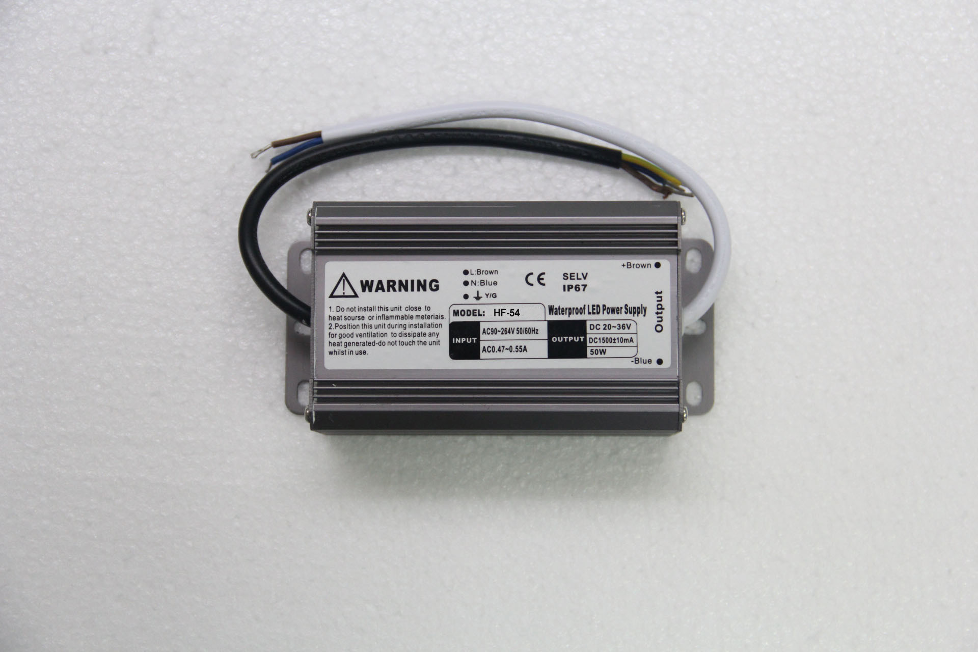 IL CA di contabilità elettromagnetica 250V l'alimentazione elettrica costante della corrente LED da 54 watt 1500mA per il LED dell'interno si accende