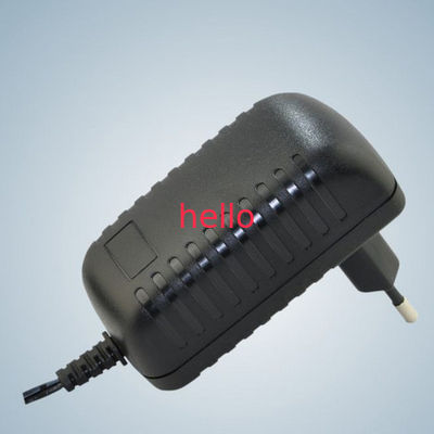 라이트급 선수 15 W 보편적인 교류 전원 접합기 EN60950 Balck KSAFD 시리즈 KTEC